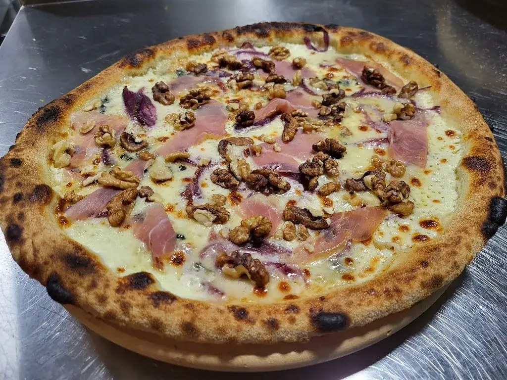 La Casa TOTO restaurant in Saint-Étienne-du-Grès