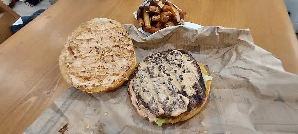 Mehdi Messaoudi_O'Poulailler_Arâches-la-Frasse_review