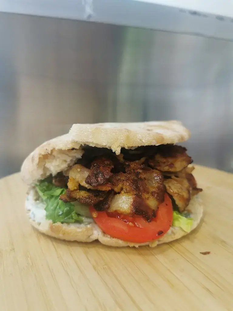 L'authentik By Ju' (Food truck)_Saint-Étienne-du-Grès_slider_image_3