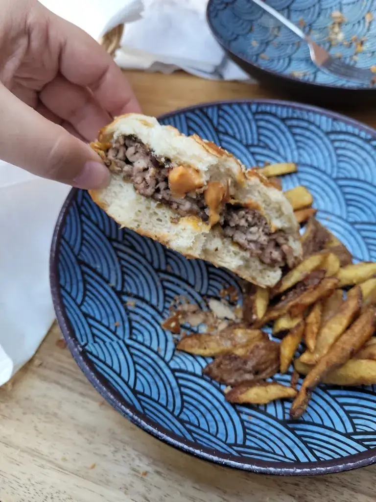 Pau_Rooftop Massilia Beach_Marseille_review