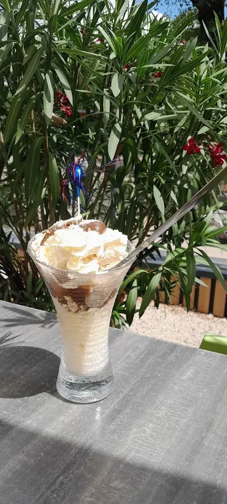 Baeriswyl Bérengère_La Paillote au fil de l'eau_Priay_recensione