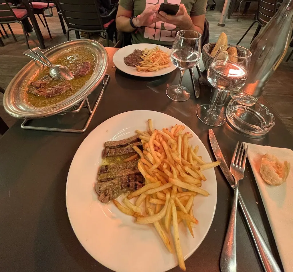 Stephy Chua_L'Entrecôte du Huitième_Marseille_review