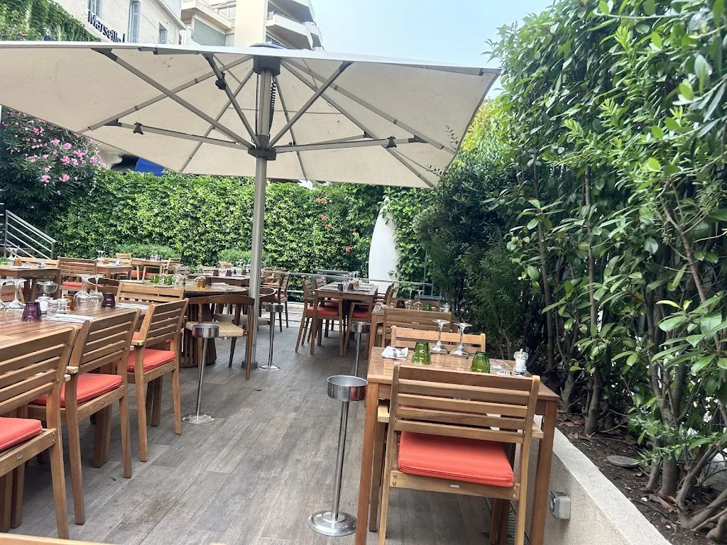 L'Entrecôte du Huitième_Marseille_slider_image_1