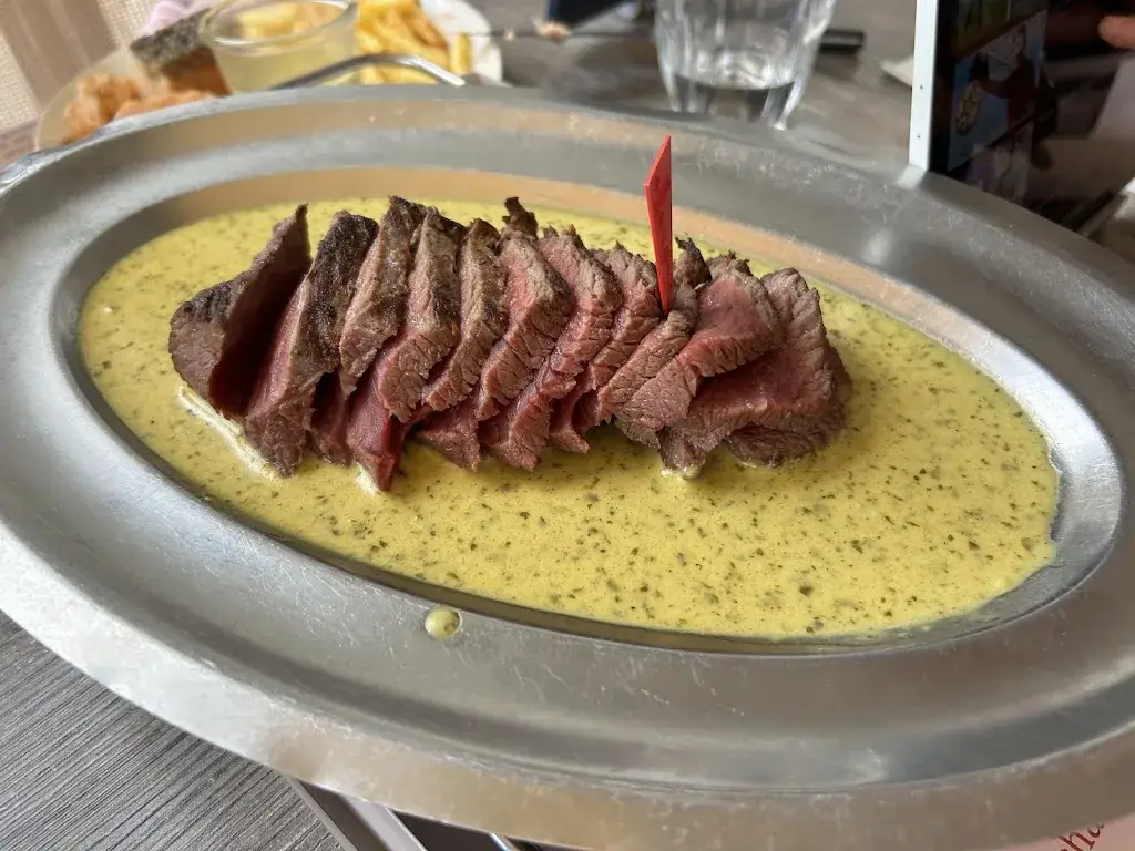 Yuto (ホッツン)_Léo Léa - Assiette au Boeuf - Saint-Jean-Cap-Ferrat_Saint-Jean-Cap-Ferrat_review