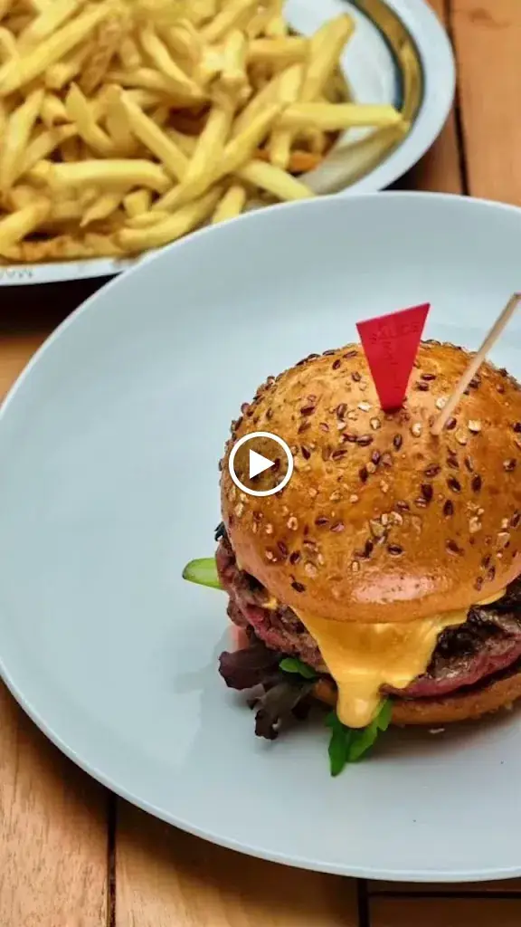 Léo Léa - Assiette au Boeuf - Saint-Jean-Cap-Ferrat_Saint-Jean-Cap-Ferrat_slider_image_2