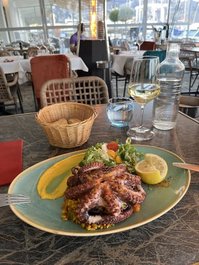 rebekah mcbride_Restaurant Le Pirate_Saint-Jean-Cap-Ferrat_review