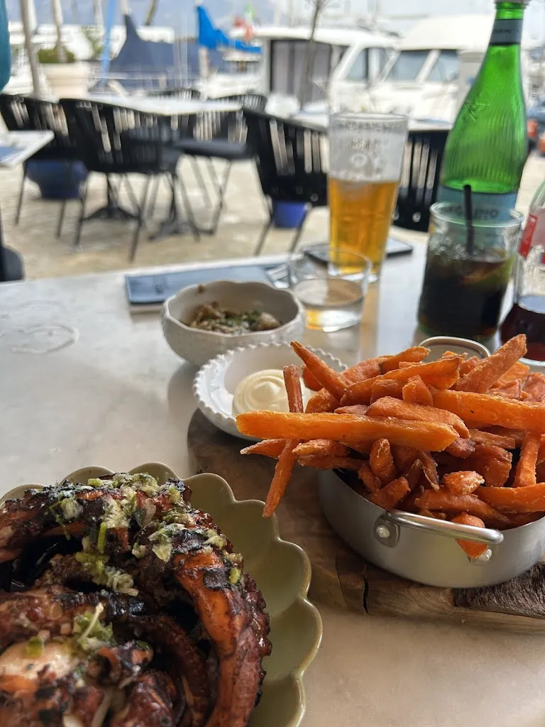 Ioan Alexandru Cucu_Ilios_Saint-Jean-Cap-Ferrat_review