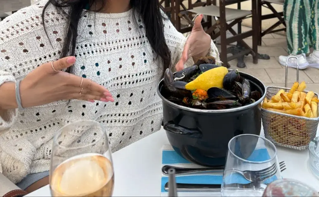 Nikita Jain_Le Cadillac_Saint-Jean-Cap-Ferrat_avis