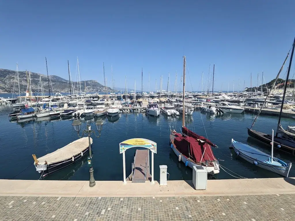 Le Cadillac_Saint-Jean-Cap-Ferrat_slider_image_3