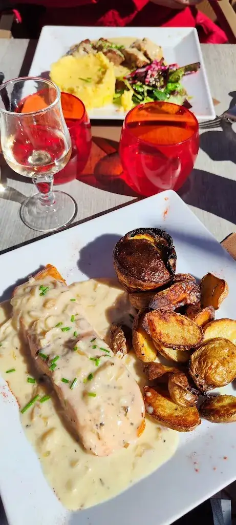 Lana “Lana” Ko_Le P'tit Flocon auron_Saint-Étienne-de-Tinée_review