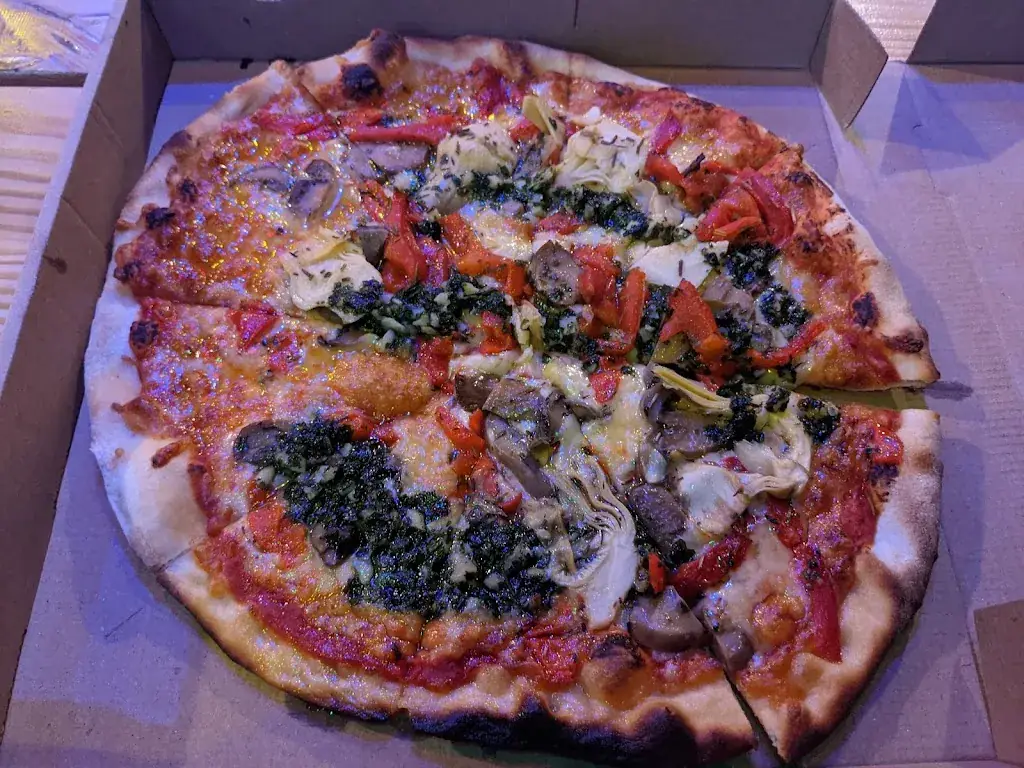 Menü_Snack Pizza L'Escale_Saint-Étienne-de-Tinée_Bild_8