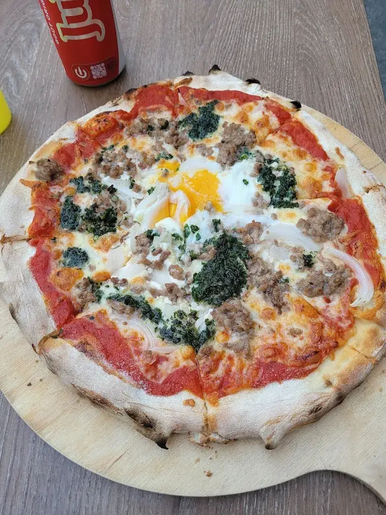 Nico_Snack Pizza L'Escale_Saint-Étienne-de-Tinée_Bewertung