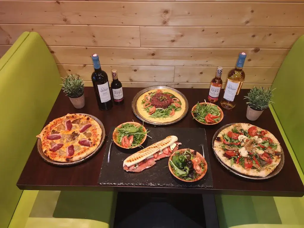 Snack Pizza L'Escale_Saint-Étienne-de-Tinée_slider_image_2