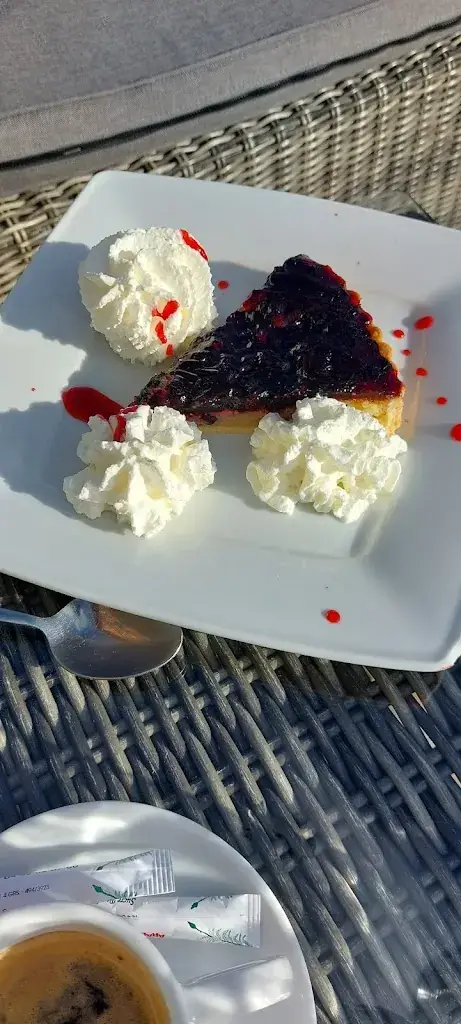 Katerina_Le Gratusier_Saint-Étienne-de-Tinée_recensione