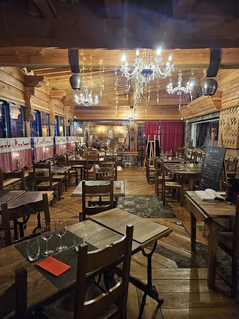 RESTAURANT LES PIVOTES restaurant in Saint-Étienne-de-Tinée