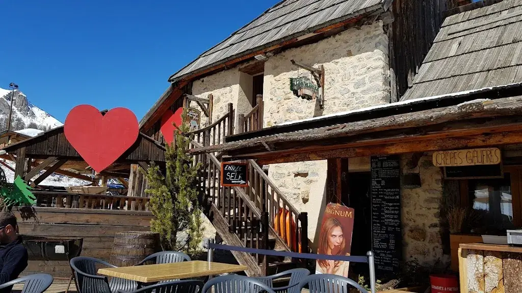 Les Vallons restaurante en Saint-Étienne-de-Tinée