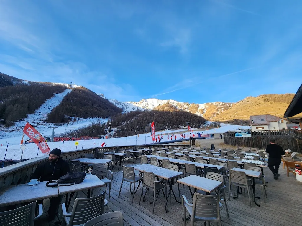 Le Chalet Gourmand_Saint-Étienne-de-Tinée_slider_image_3