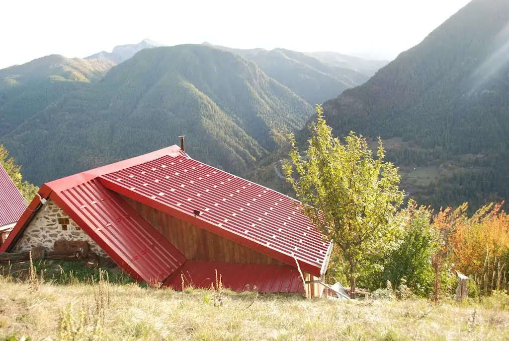Les Toits Rouges: chambre d'hôte & sa table gourmande et BIO_Saint-Étienne-de-Tinée_slider_image_1
