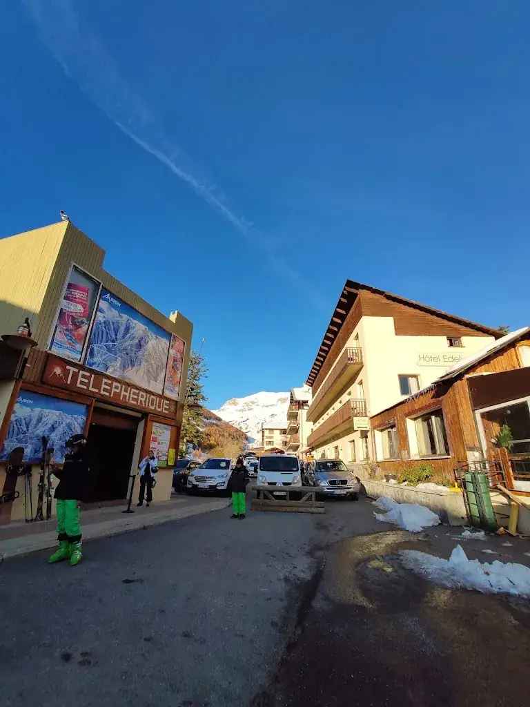 Thien Lan Weber_Hôtel Edelweiss Auron_Auron_review