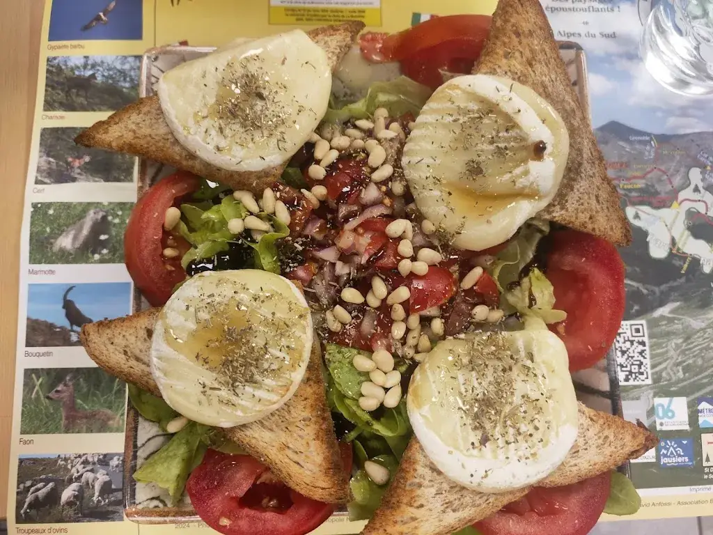 Sabina Andreoli_Le Crayon Cassé_Saint-Étienne-de-Tinée_review