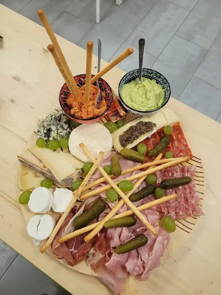 Le Crayon Cassé_Saint-Étienne-de-Tinée_slider_image_2