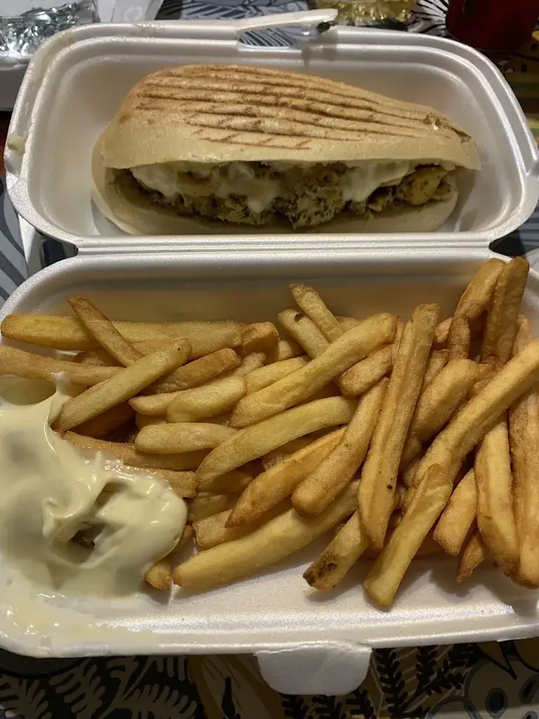 STAR FOOD 2 restaurant in Pont-du-Château