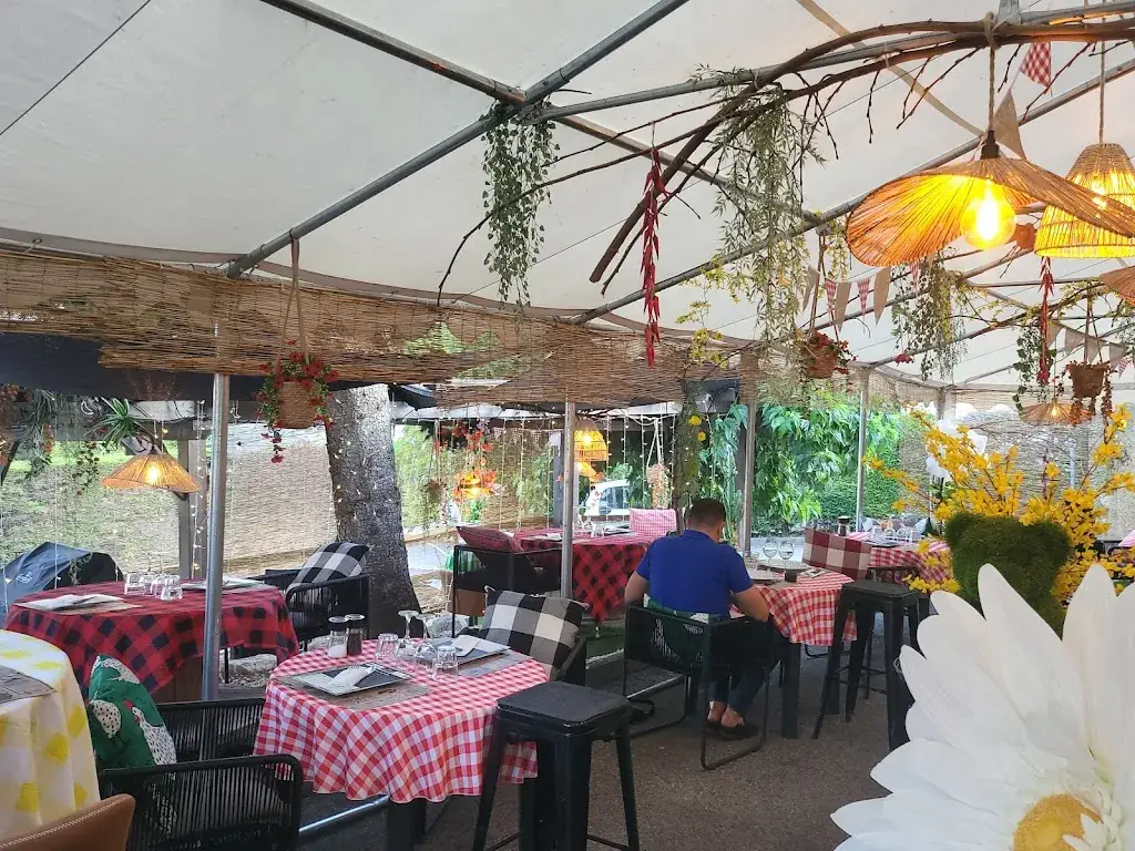 SHACK AND CO_Saint-Jeannet_slider_image_3