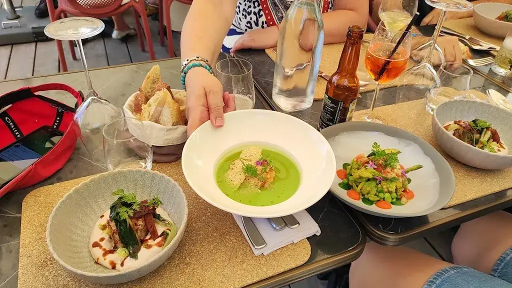 Le Sens Unique_Aix-les-Bains_slider_image_3