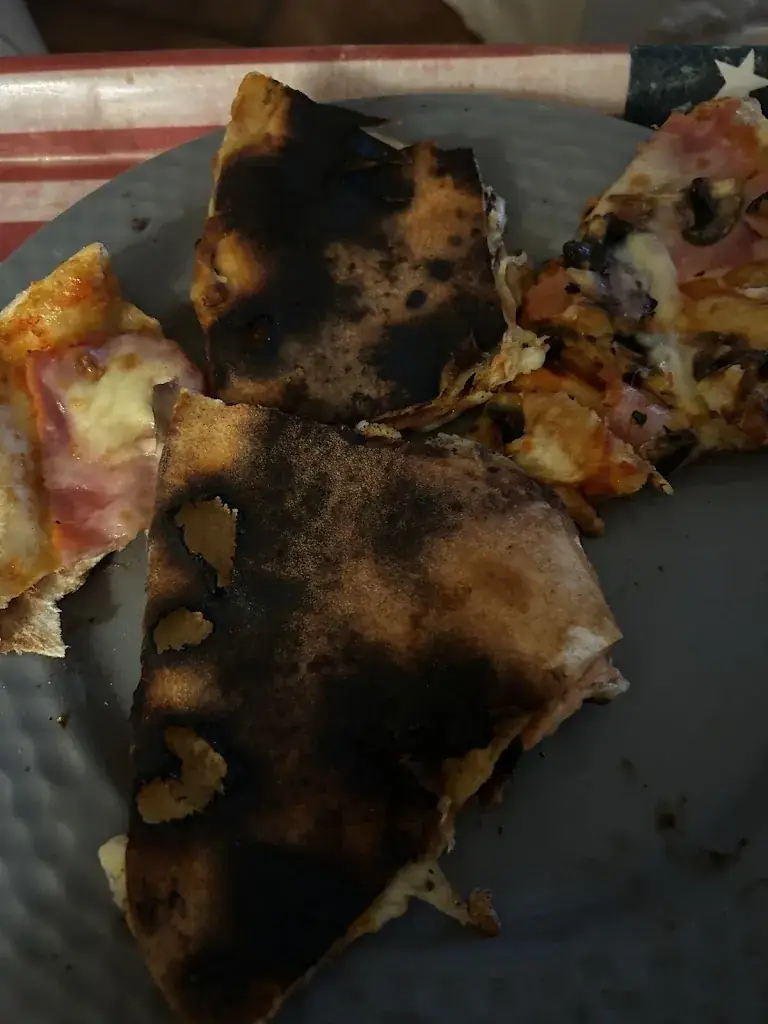 Cecile Bournel_Le Kiosque à Pizzas Pont du Château_Pont-du-Château_avis