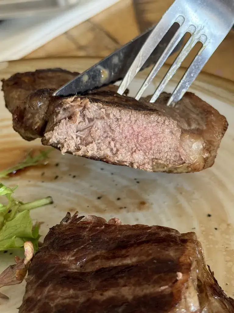 XINGHAO WEI_Tortola restaurant_Saint-Laurent-du-Var_review