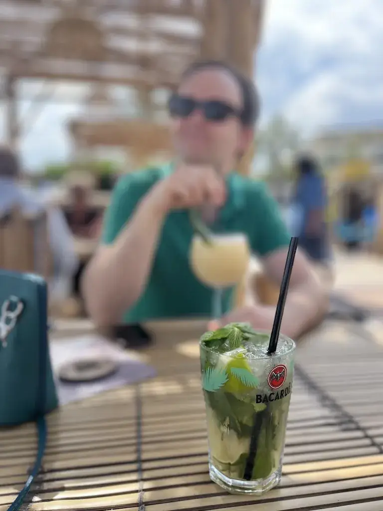 Seval Matter_Tortola restaurant_Saint-Laurent-du-Var_review