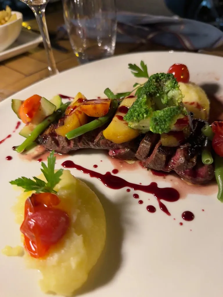 J H_Le Paradis Marin_Saint-Laurent-du-Var_recensione