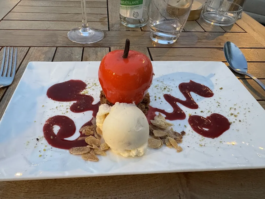 Eckehard Fend_Le Paradis Marin_Saint-Laurent-du-Var_recensione