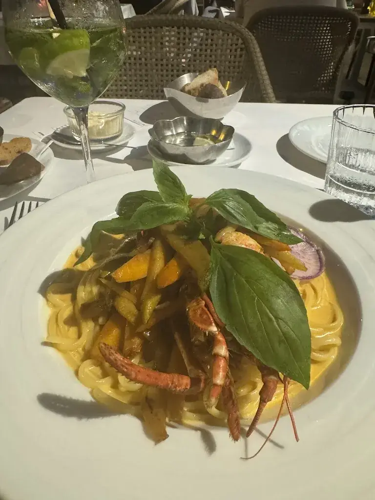 China Moses_Le Sant'Ana_Saint-Laurent-du-Var_review