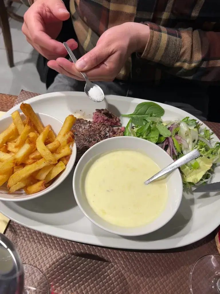 Le Saint-Laurent Café_Saint-Laurent-du-Var_slider_image_2