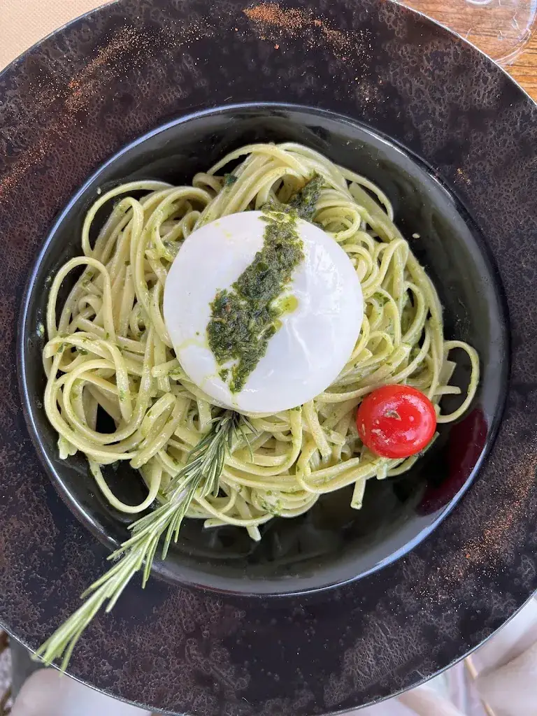 Chien Nguyen_Le Blue Bay - Restaurant Bord de mer - Saint-Laurent-Du-Var_Saint-Laurent-du-Var_review