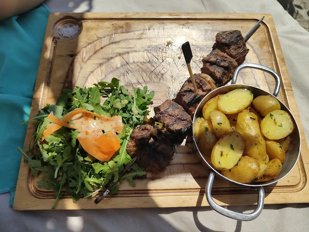 Beach Club_Saint-Laurent-du-Var_slider_image_3