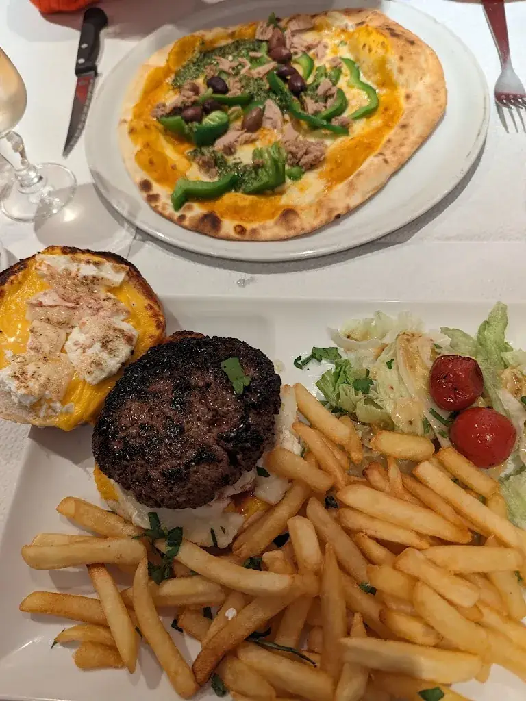 Paul Hannigan_La Mezzanine_Saint-Laurent-du-Var_review