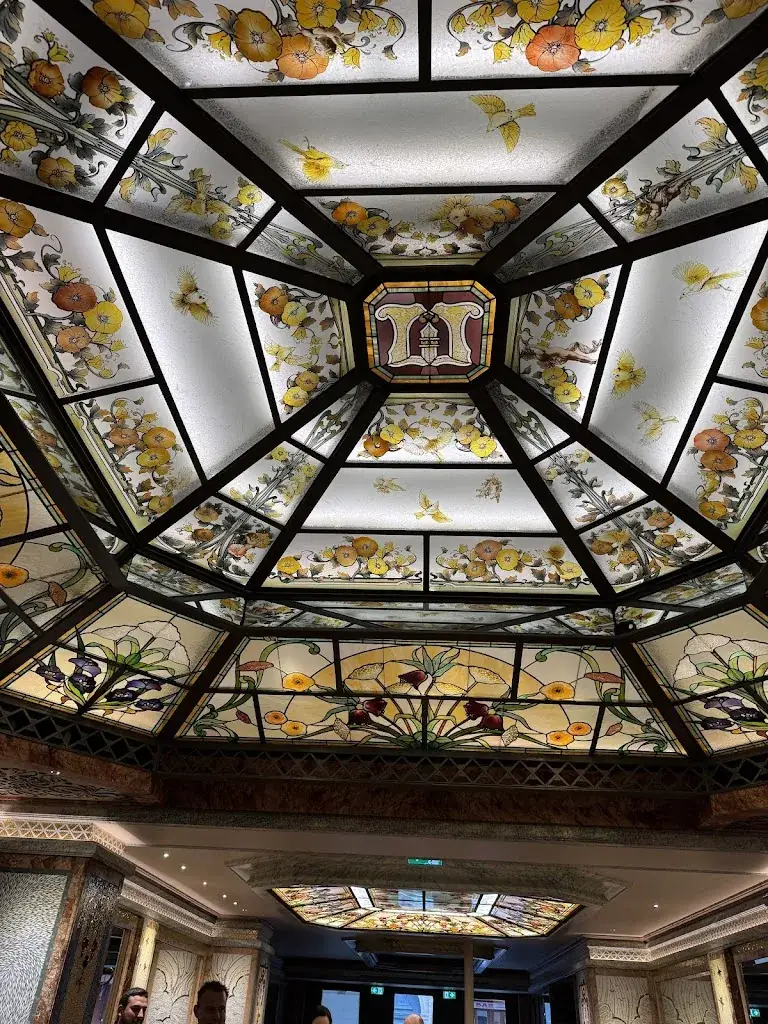 Nada Jreissati_Brasserie Mollard_Paris_review