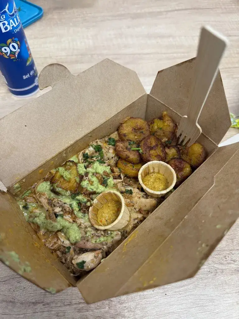 Adnan Ak_Osè African Cuisine | Saint Lazare_Paris_review