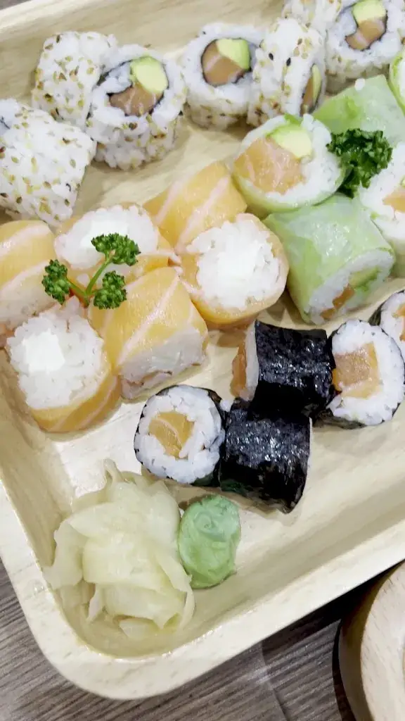 Yookoso_Paris_slider_image_2