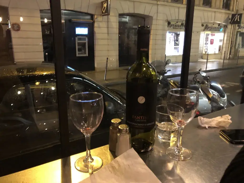 Shirley Shechter_SPEZIA piadina & co_Paris_review