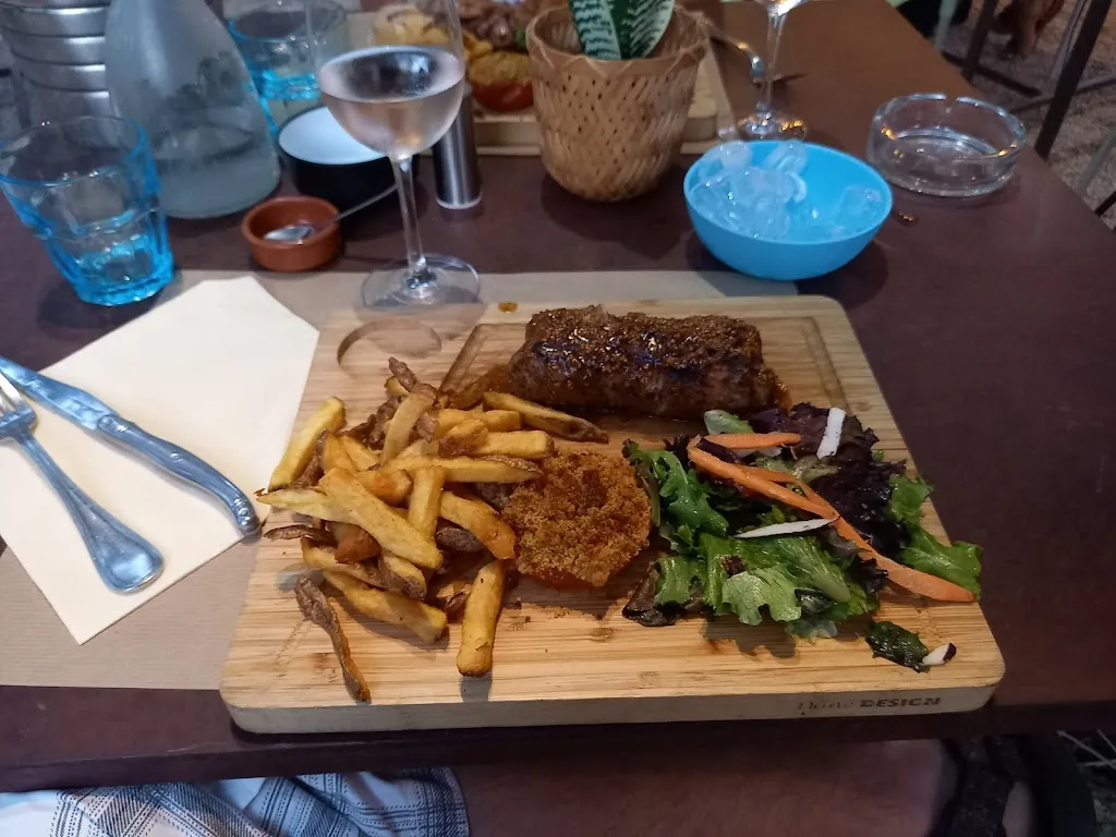 Bence G._Le Kabanon des Ecuries de l'Aube_Saint-Marc-Jaumegarde_review