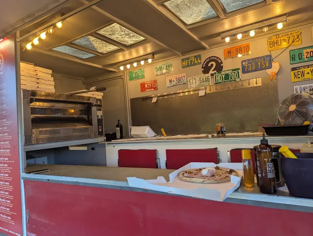 Vanessa Lord_Chez Seb & Jess - Pizza Rossi_Saint-Marc-Jaumegarde_recensione