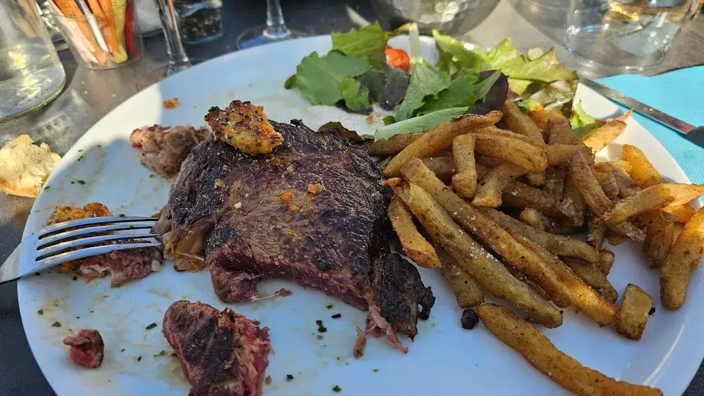 Gérard Pierre GP_La dolce vita_Saint-Martin-du-Var_review