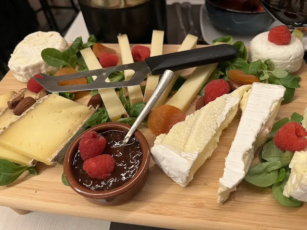 Marie “Loulou” E_La Cave_Saint-Martin-du-Var_review