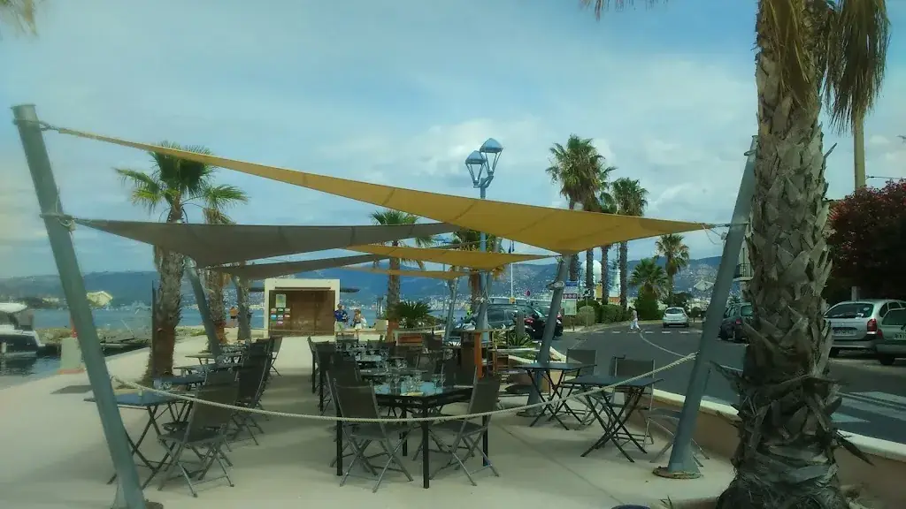 Goût-Thé II restaurant in Saint-Mandrier-sur-Mer