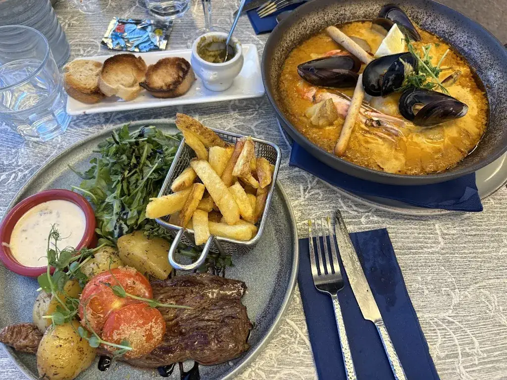 Restaurant Le Calypso_Saint-Mandrier-sur-Mer_slider_image_3