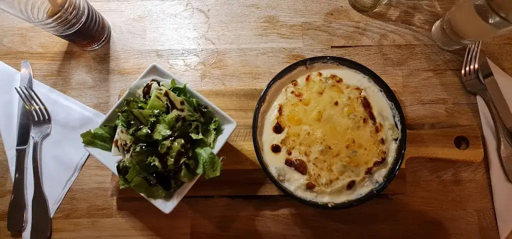 Carlos Andres Rivera_Le Blue Restaurant | Bar à vin_Saint-Mandrier-sur-Mer_review