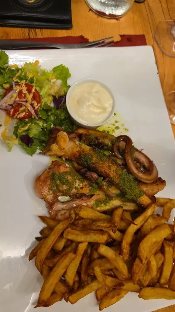 J Faure_Bistrot Du Port SAINT MANDRIER_Saint-Mandrier-sur-Mer_recensione